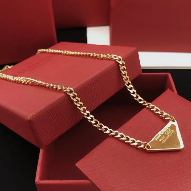 prada collier s_121a1554